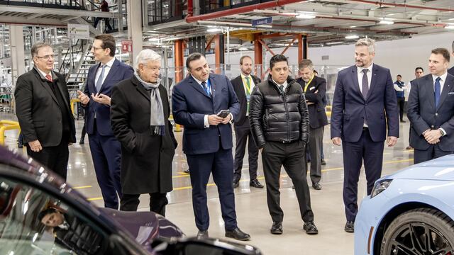 Félix Bocard celebra inversión de BMW en San Luis Potosí