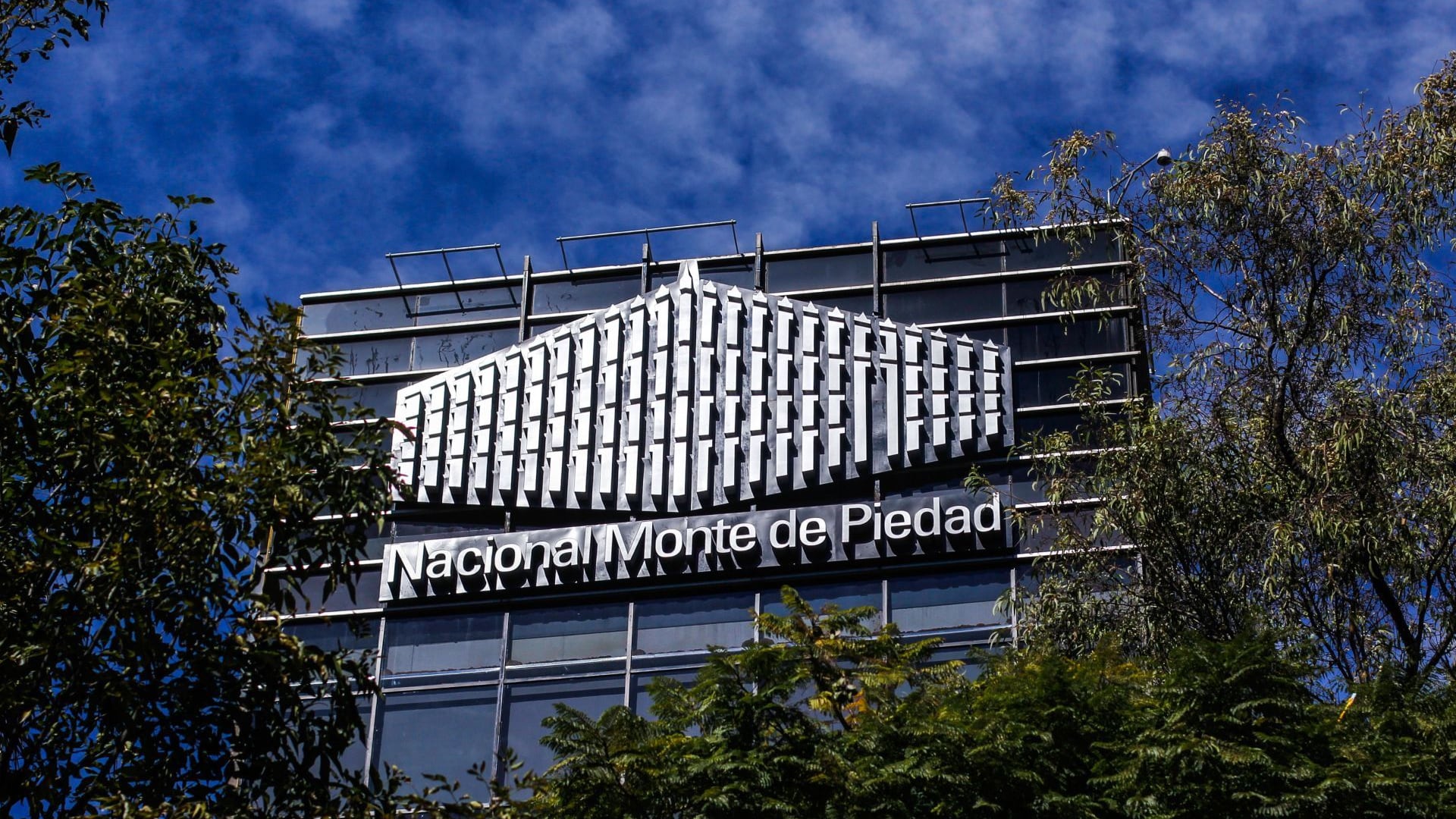 Se extiende conflicto laboral en Monte de Piedad por cerrazón de líderes sindicales