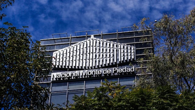 Fachada Nacional Monte de Piedad