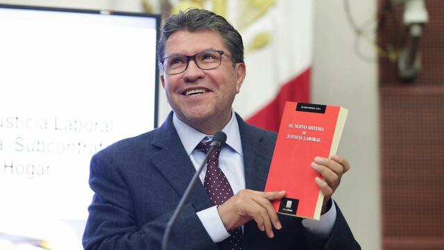 Ricardo Monreal promociona su libro para "sobrevivir" a la austeridad.