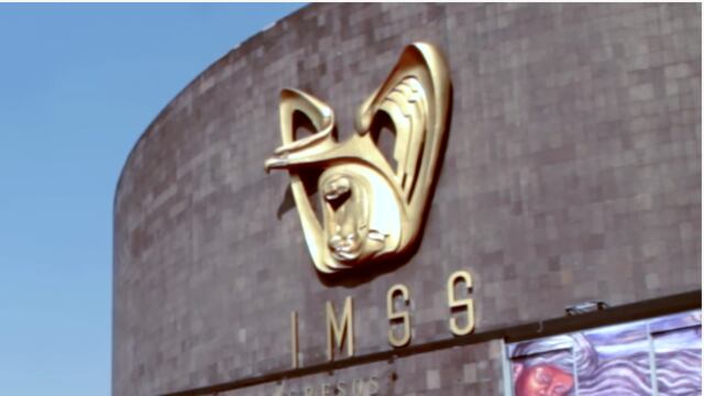 Fachada del Siglo XXI del IMSS.