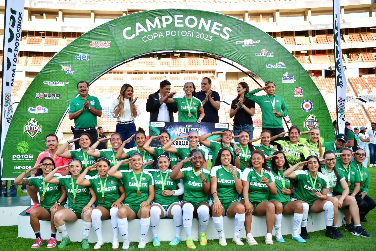 Clausura Copa del Millón, Ricardo Gallardo y Cuauhtémoc Blanco
