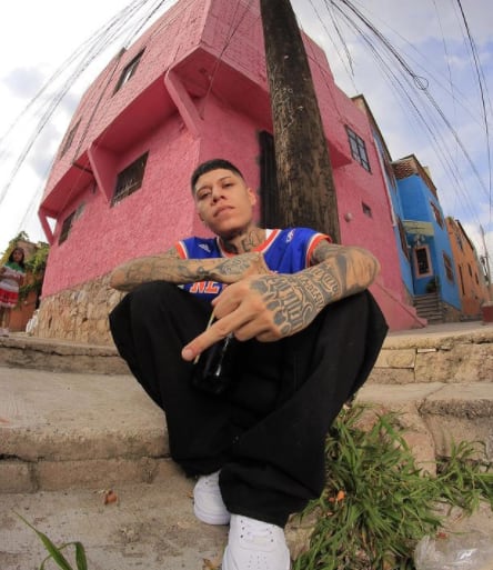 Santa Fe Klan, cantante.