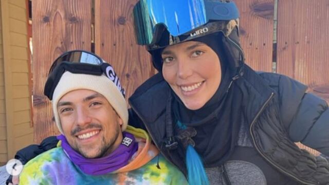 Frida Sofía junto a su hermano Emiliano Moctezuma