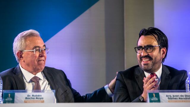 Gobernador Rubén Rocha Moya y el alcalde de Culiacán Juan de Dios Gámez.