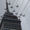 Pilotean 2 mujeres aeronave durante desfile militar del 16 de septiembre