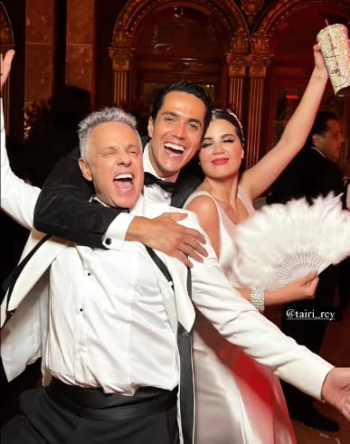 Cinthia Aparicio y Alexis Ayala en su boda