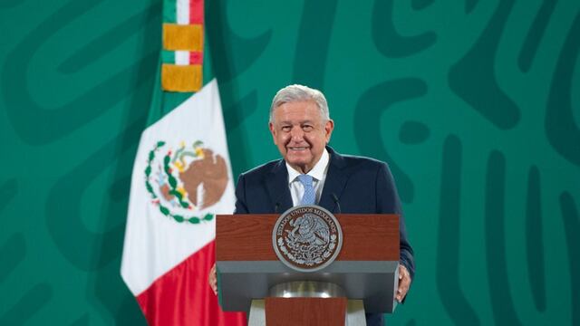 AMLO propondrá a economista “con dimensión social” como nuevo gobernador del Banxico