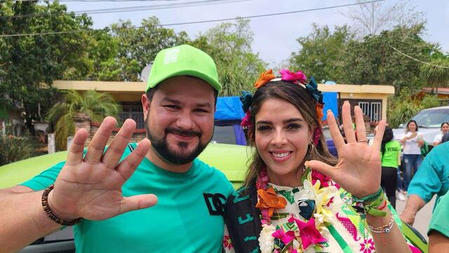 Ruth González recibió un vocho como regalo