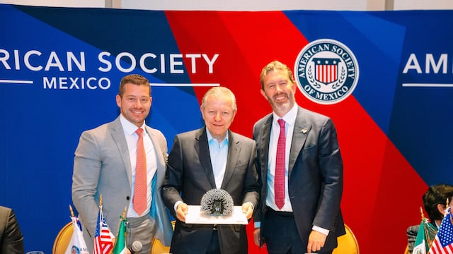 AmSoc impulsa diálogo con Arturo Zaldívar para fortalecer inversión en México.