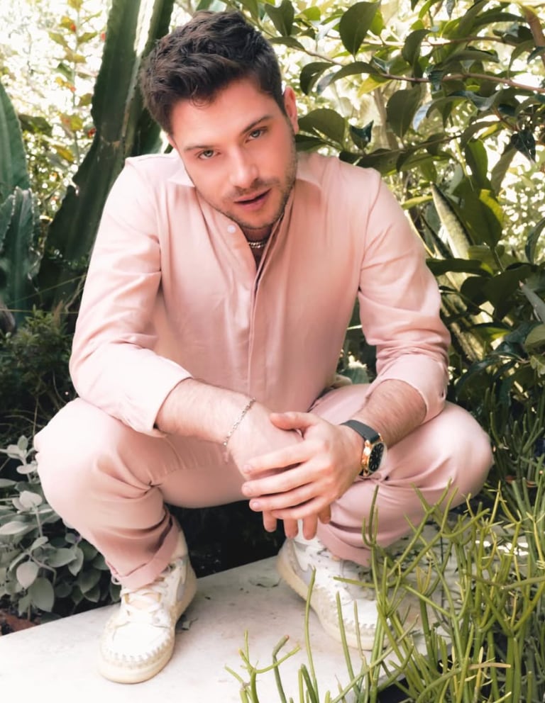 Nicolás Haza, hijo de Ludwika Paleta y Plutarco Haza