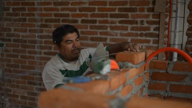 Un trabajador de la Construcción en Xalapa, Veracruz.
