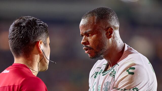 Presidente del Club León acusa a los árbitros de robo en su duelo vs Tigres