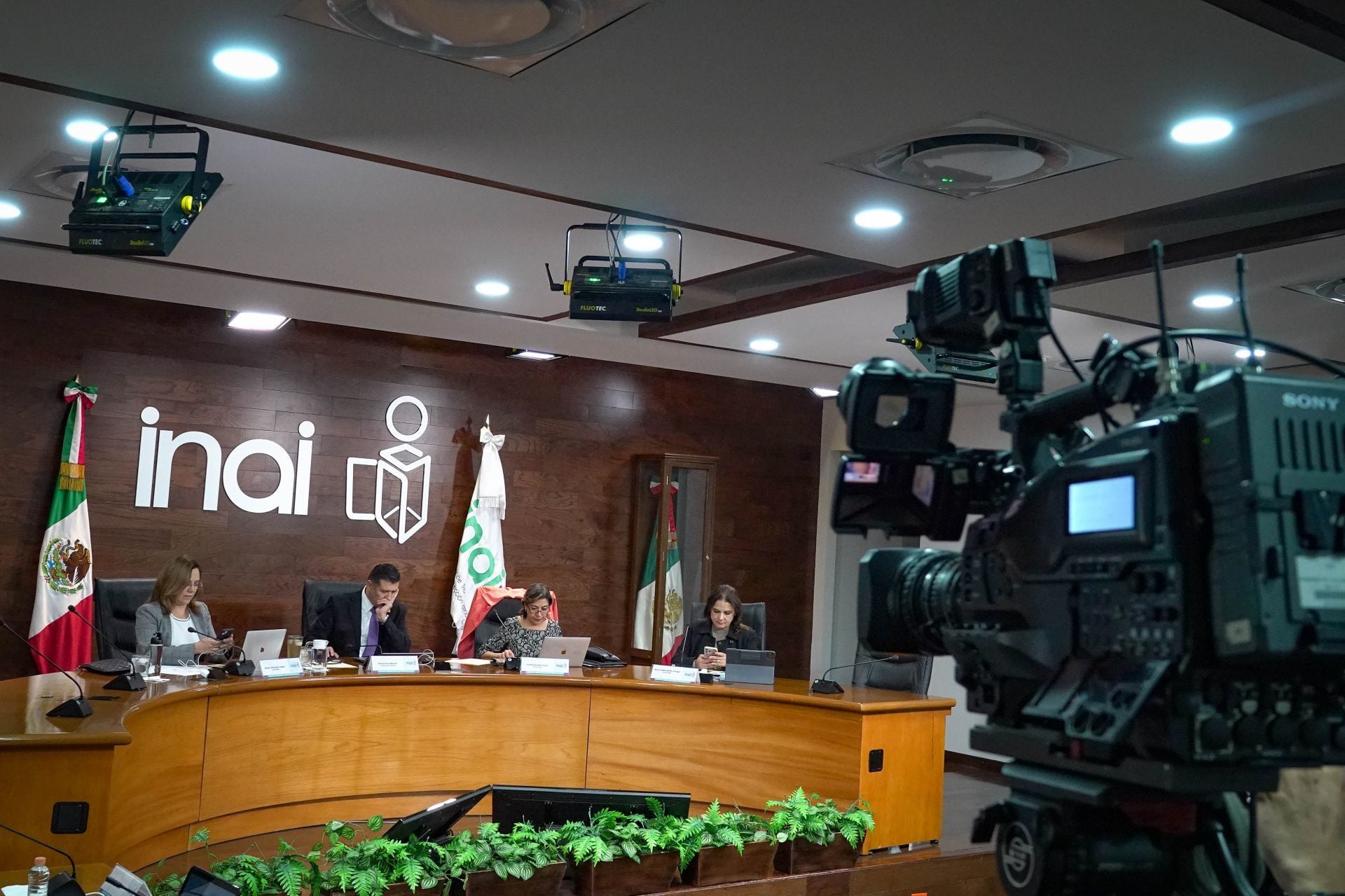 Desaparición del INAI avanza
