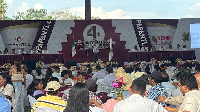 Celestino Pino presenta avances en obras y turismo en su Cuarto Informe de Gobierno.