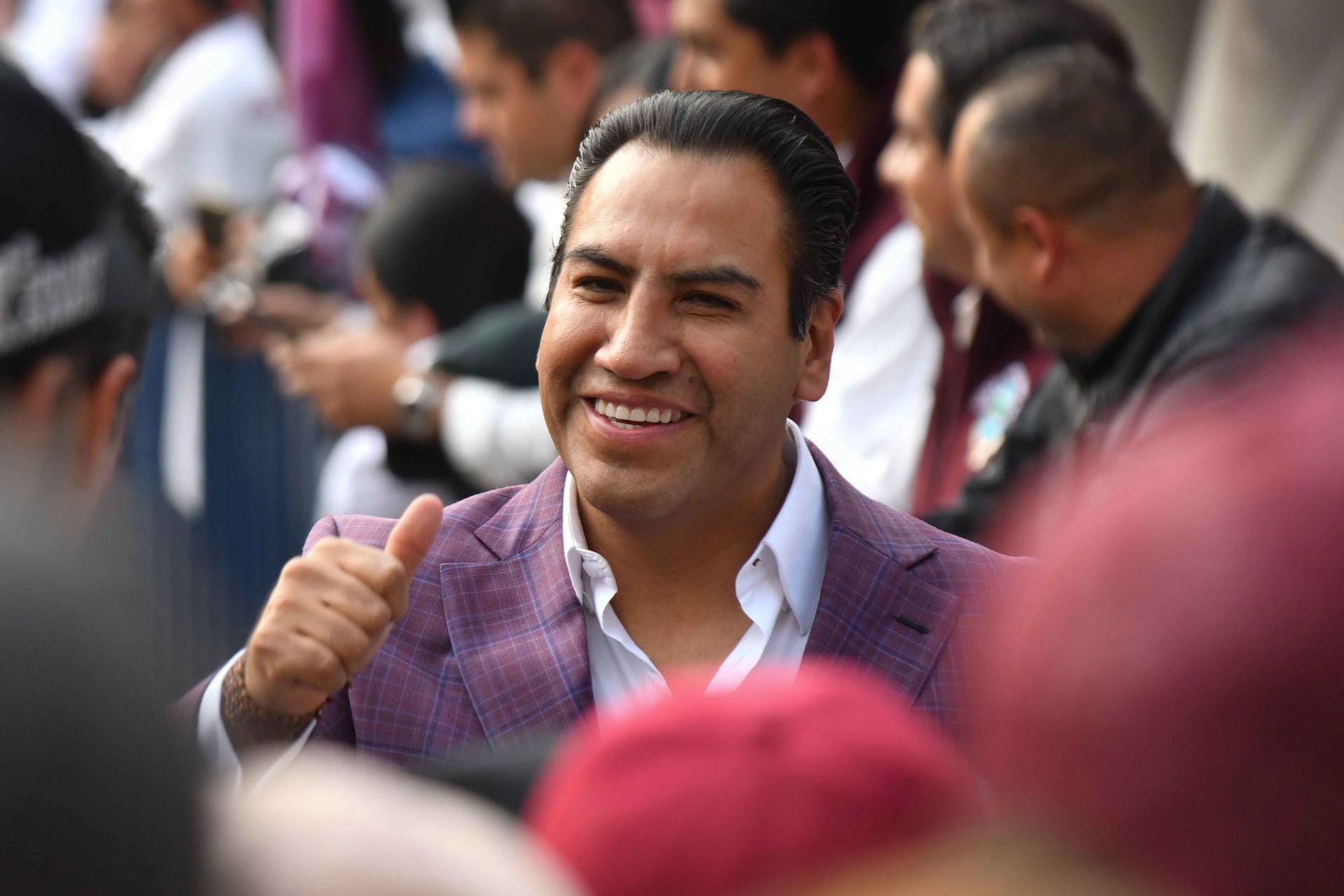 Eduardo Ramírez, durante su llegada al cierre de precampaña de Claudia Sheinbaum