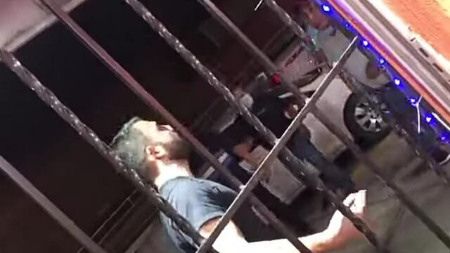 Isaac golpean a los acosadores de su amiga en Saltillo