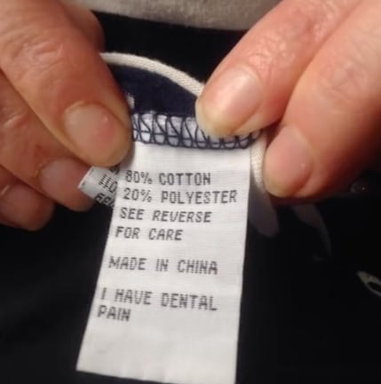 Supuestos mensajes de ayuda en ropa de Shein