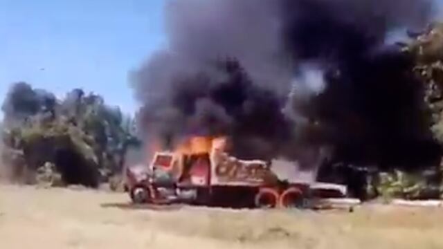 Ocuilan: Quemaron un camión con una tonelada de madera