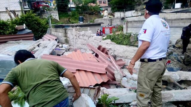 Derrumbe en la colonia Pilares, Cuernavaca