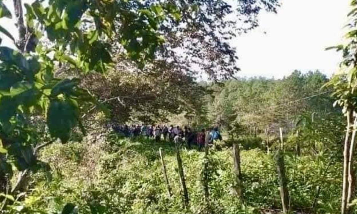 Pobladores de Chenalhó huyen por violencia del narco