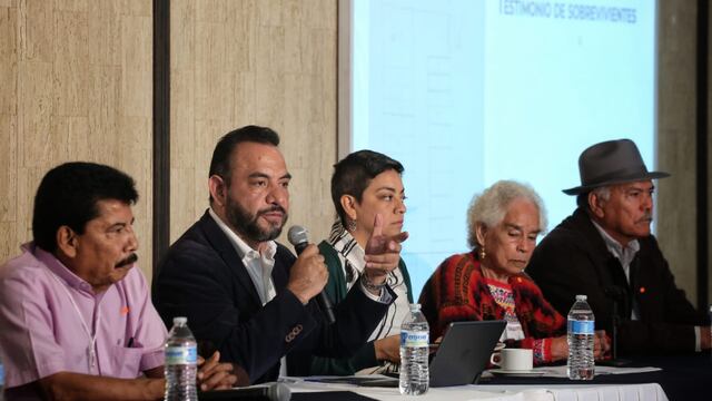 Conferencia de prensa sobre la visita al Campo Militar 1