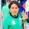 Aficionado se conmueve al ver a Memo Ochoa; le dice que es su inspiración pero es ignorado