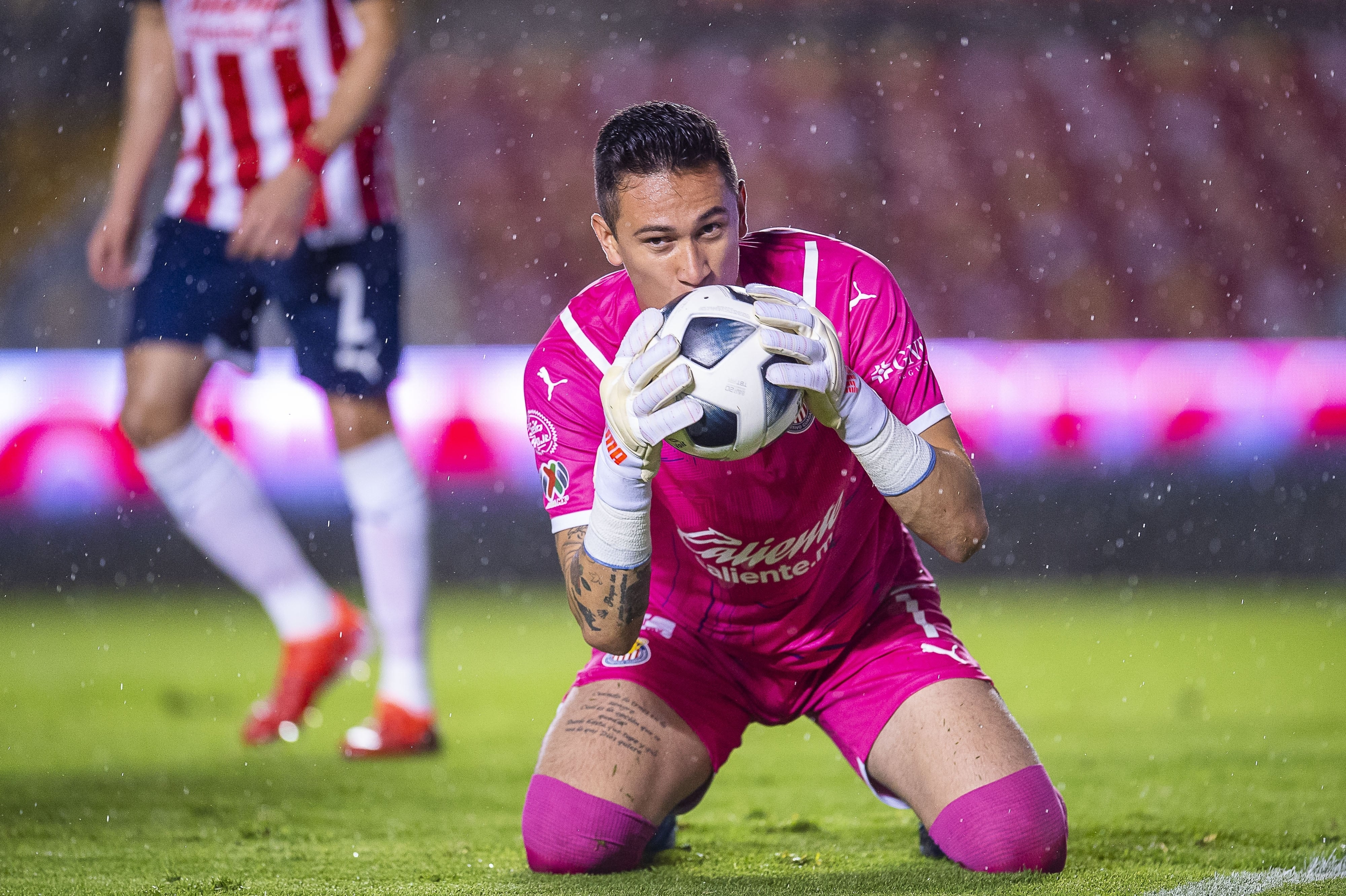 Raúl Gudiño saldría del Guadalajara.