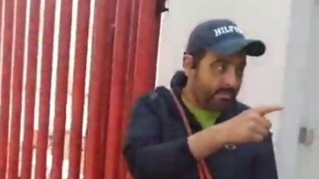 Hombre golpea a mujer en CDMX