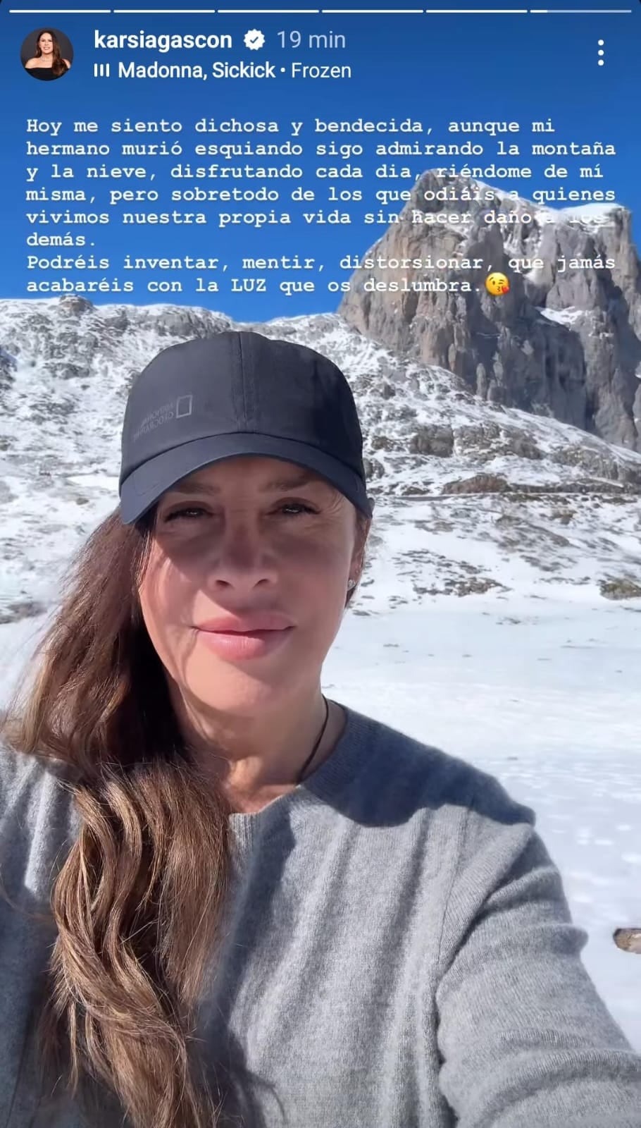 Karla Sofía Gascón hace mal chiste sobre La Sociedad de la Nieve cuando Álvaro Mangino, sobreviviente, muere