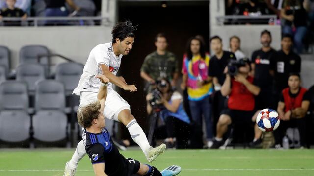 Vela brilló en la victoria del LAFC ante el San José