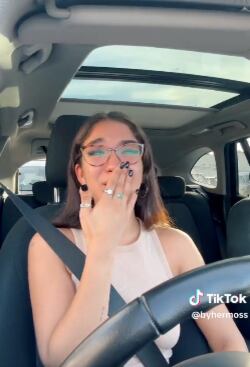 A su iPhone 15 no le dura la batería y llora