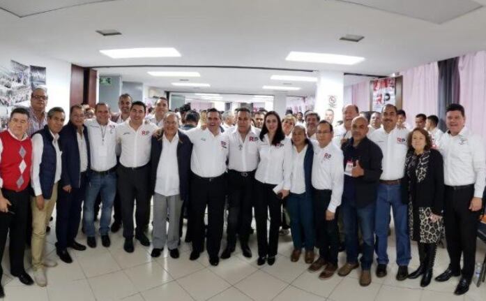 Maestros por México cuenta con 400 mil afiliados,