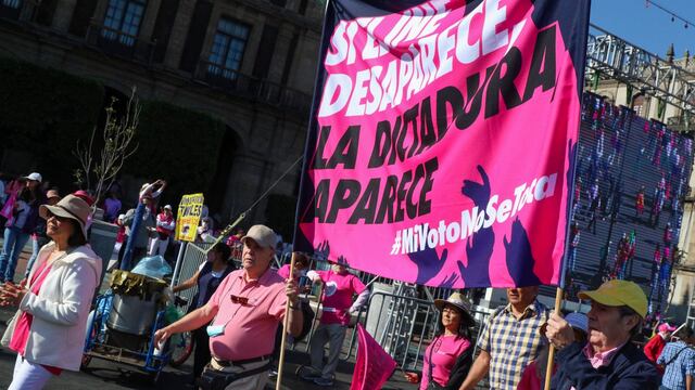 Primeras personas en llegar al Zócalo