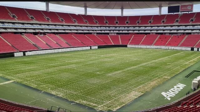 Cancha del Estadio Akron después del concierto