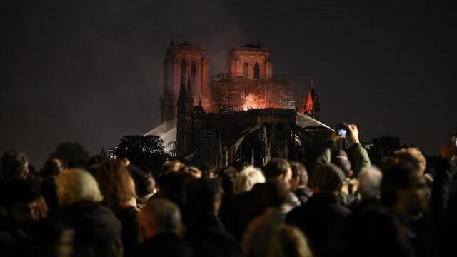 Incendio en la catedral de Notre Dame de París, Francia