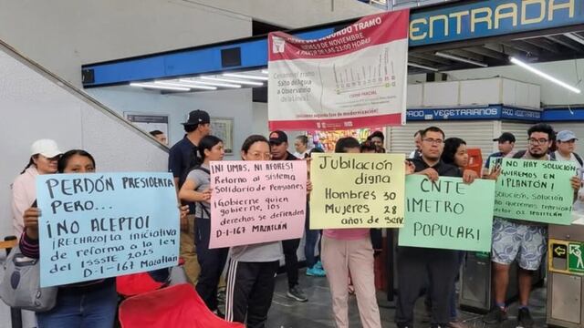 CNTE da paso libre en Metro CDMX