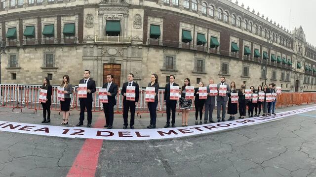 PAN se manifiesta fuera de Palacio Nacional