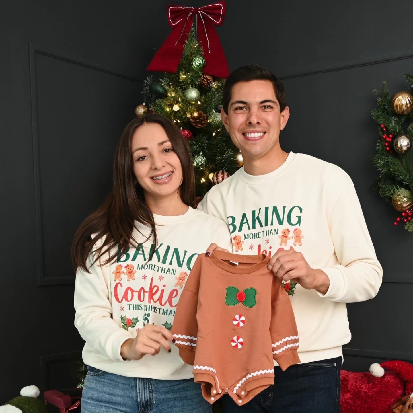 Román Cota Muñoz, alcalde de Tecate con su esposa Alejandra Herrera.