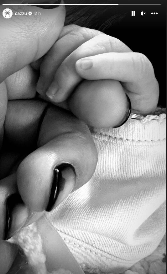 Cazzu vuelve a las redes sociales para enamorarnos de su bebé, hija de Christian Nodal