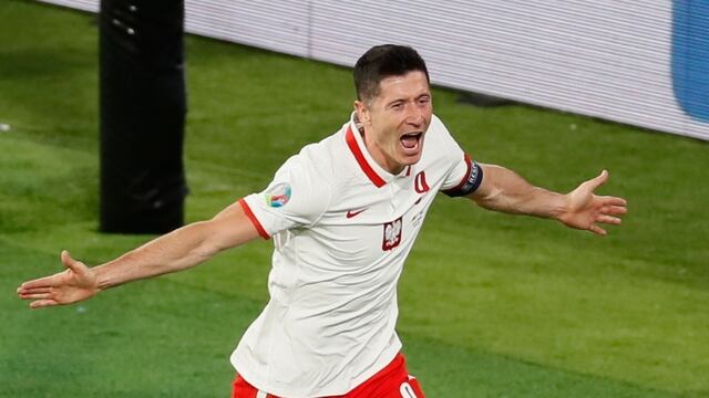 Robert Lewandowski rescató el empate ante España