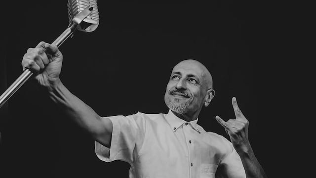 Héctor Becerra, locutor en RockShow.