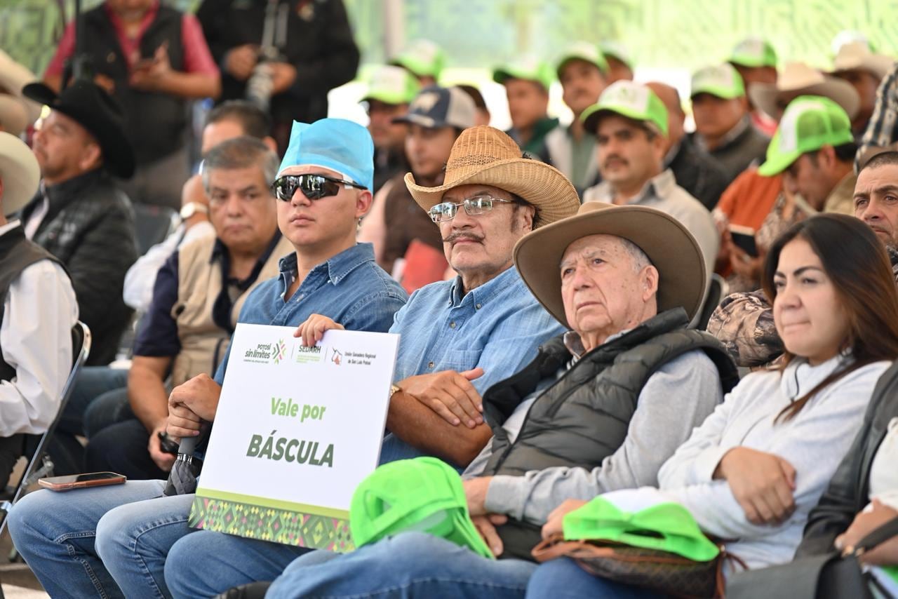 Ricardo Gallardo refuerza su compromiso con el desarrollo del campo potosino.