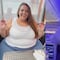 VIDEO: Mujer de talla grande acusa discriminación por tamaño de pasillos en aviones y desata polémica