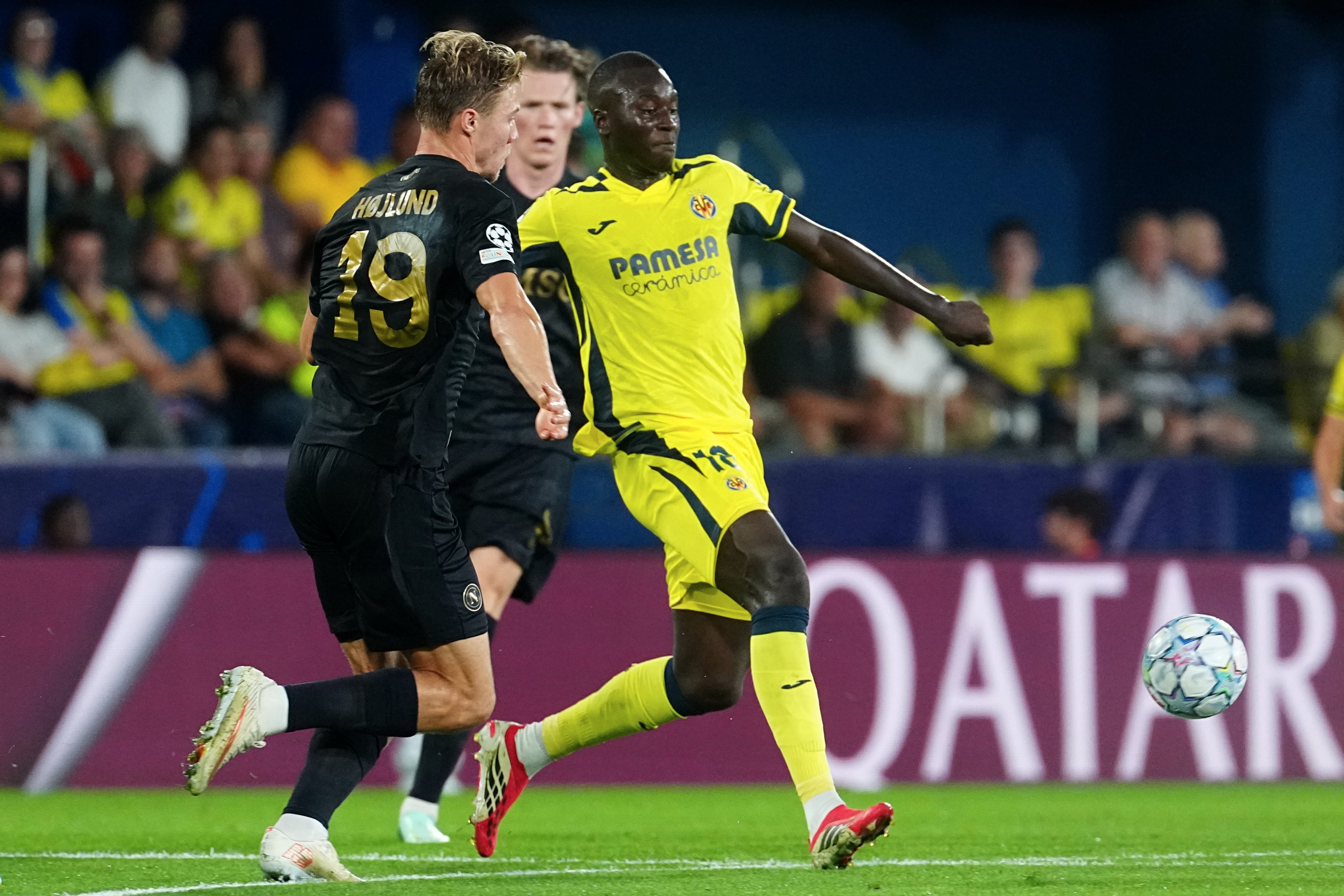 Villarreal supo recuperarse para sumar los tres puntos en casa