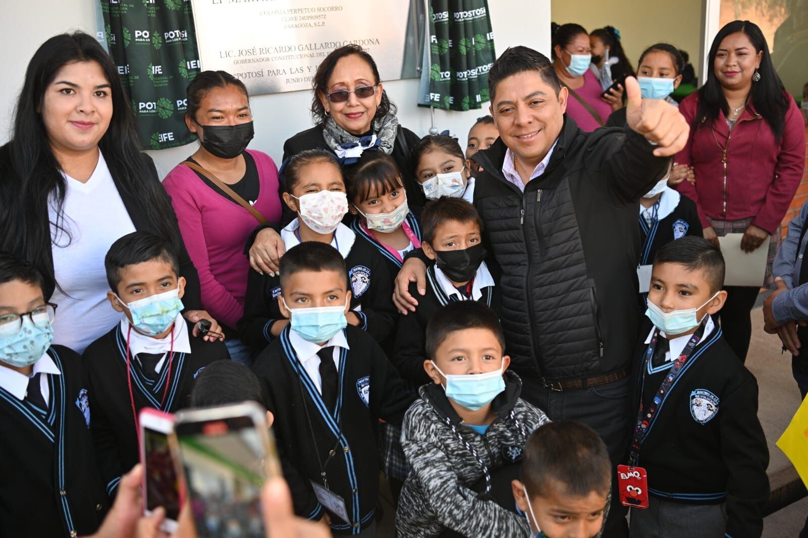Ricardo Gallardo entrega la escuela “Mártires de la Revolución” al municipio de Zaragoza, San Luis Potosí