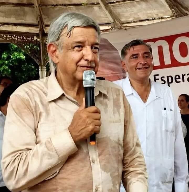 Foto Adán Augusto con AMLO