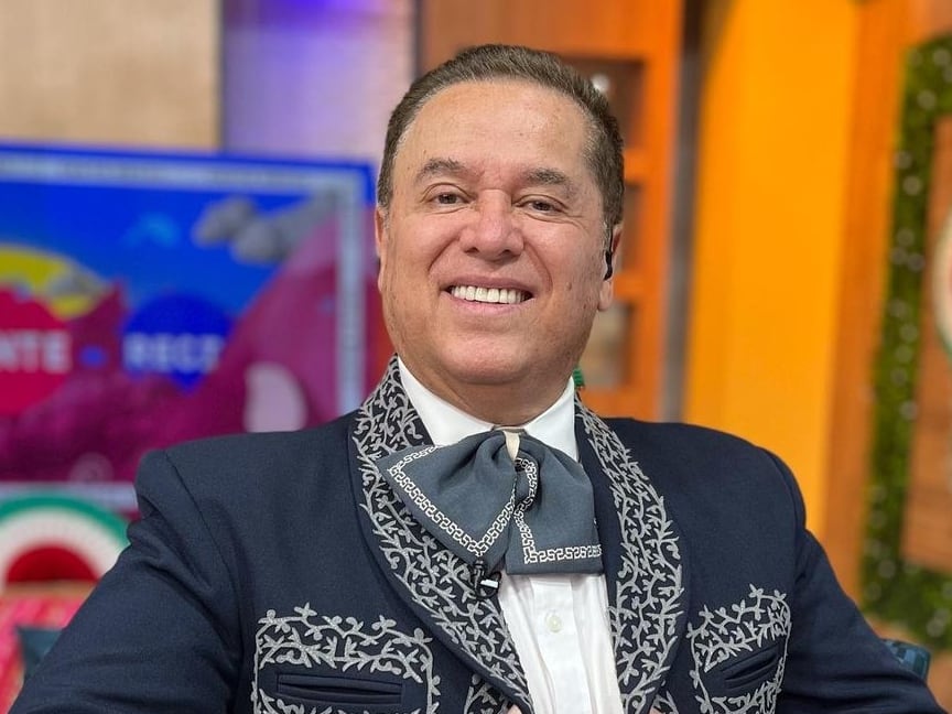 Mario Bezares