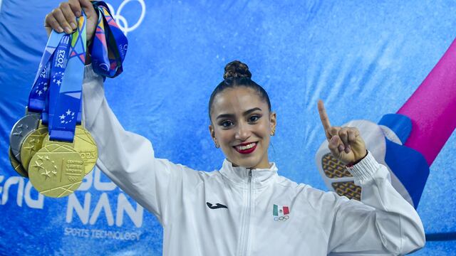 Karla Díaz, medallista de oro en Gimnasia Rítmica.