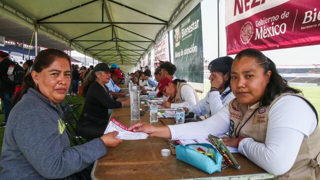 Comienza entrega de apoyos a familias afectadas por lluvias en Nezahualcóyotl.